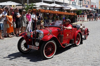 Oldtimertreffen-Neumarkt-Start-der-Ausfahrt-2023-0079