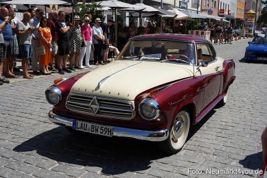 Oldtimertreffen-Neumarkt-Start-der-Ausfahrt-2023-0081