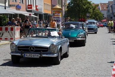 Oldtimertreffen-Neumarkt-Start-der-Ausfahrt-2023-0085