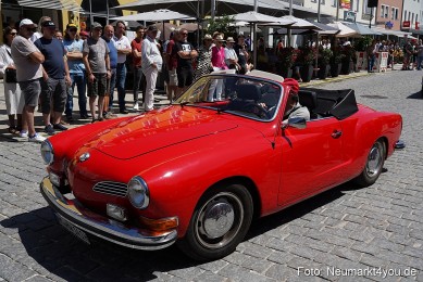 Oldtimertreffen-Neumarkt-Start-der-Ausfahrt-2023-0111