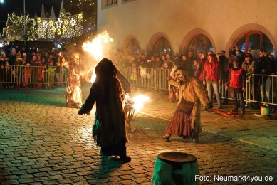 Schlossteufeln-Weihnachtsmarkt-Neumarkt-211219-0042