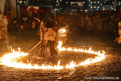 Schlossteufeln-Weihnachtsmarkt-Neumarkt-211219-0118