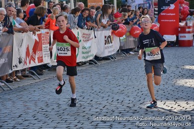 Stadtlauf-Neumarkt-Zieleinlauf-2019-0014