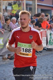 Stadtlauf-Neumarkt-Zieleinlauf-2019-0059