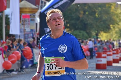 Stadtlauf-Neumarkt-Zieleinlauf-2019-0106