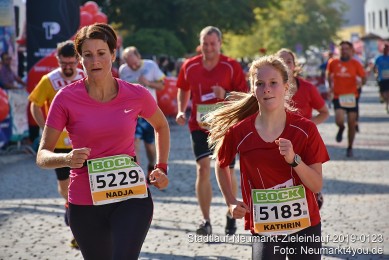 Stadtlauf-Neumarkt-Zieleinlauf-2019-0123