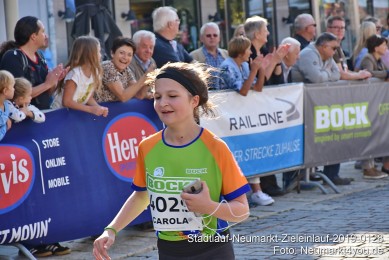 Stadtlauf-Neumarkt-Zieleinlauf-2019-0128