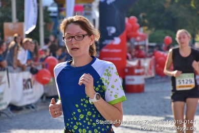 Stadtlauf-Neumarkt-Zieleinlauf-2019-0141