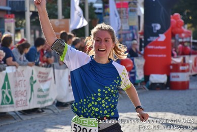 Stadtlauf-Neumarkt-Zieleinlauf-2019-0146