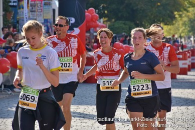 Stadtlauf-Neumarkt-Zieleinlauf-2019-0158