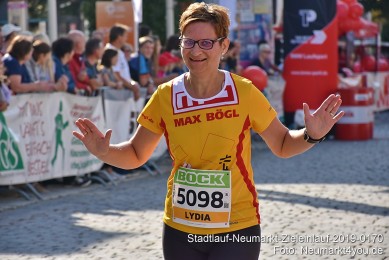 Stadtlauf-Neumarkt-Zieleinlauf-2019-0170