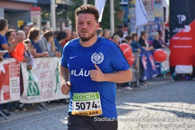 Stadtlauf-Neumarkt-Zieleinlauf-2019-0172