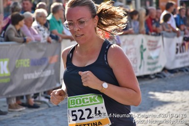 Stadtlauf-Neumarkt-Zieleinlauf-2019-0175