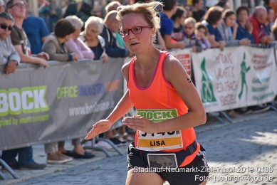 Stadtlauf-Neumarkt-Zieleinlauf-2019-0180