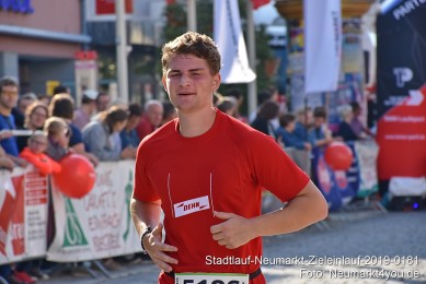 Stadtlauf-Neumarkt-Zieleinlauf-2019-0181