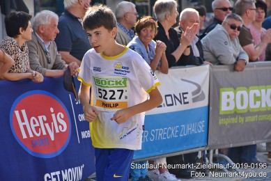 Stadtlauf-Neumarkt-Zieleinlauf-2019-0196