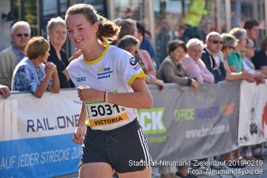 Stadtlauf-Neumarkt-Zieleinlauf-2019-0219