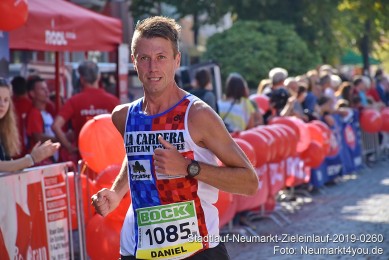 Stadtlauf-Neumarkt-Zieleinlauf-2019-0260