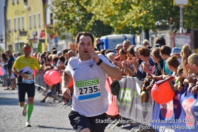 Stadtlauf-Neumarkt-Zieleinlauf-2019-0268