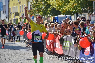 Stadtlauf-Neumarkt-Zieleinlauf-2019-0269