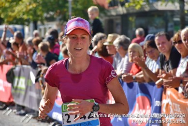 Stadtlauf-Neumarkt-Zieleinlauf-2019-0279