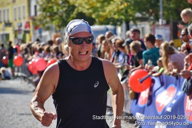 Stadtlauf-Neumarkt-Zieleinlauf-2019-0298
