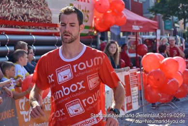 Stadtlauf-Neumarkt-Zieleinlauf-2019-0299