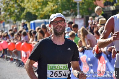 Stadtlauf-Neumarkt-Zieleinlauf-2019-0313