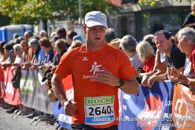 Stadtlauf-Neumarkt-Zieleinlauf-2019-0324