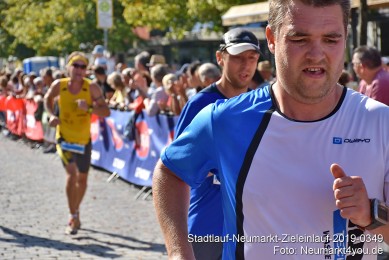 Stadtlauf-Neumarkt-Zieleinlauf-2019-0349