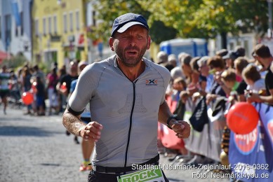 Stadtlauf-Neumarkt-Zieleinlauf-2019-0362