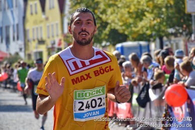 Stadtlauf-Neumarkt-Zieleinlauf-2019-0370