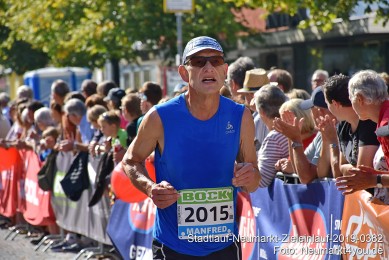 Stadtlauf-Neumarkt-Zieleinlauf-2019-0382