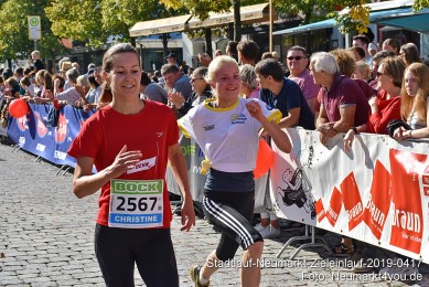 Stadtlauf-Neumarkt-Zieleinlauf-2019-0417