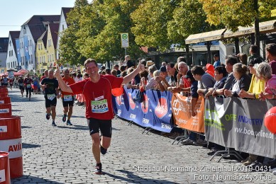 Stadtlauf-Neumarkt-Zieleinlauf-2019-0431