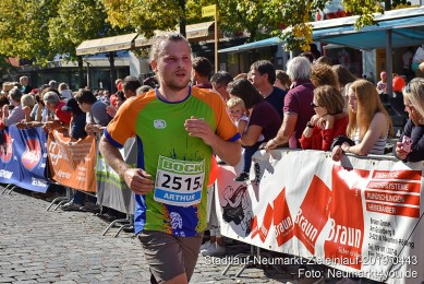 Stadtlauf-Neumarkt-Zieleinlauf-2019-0443