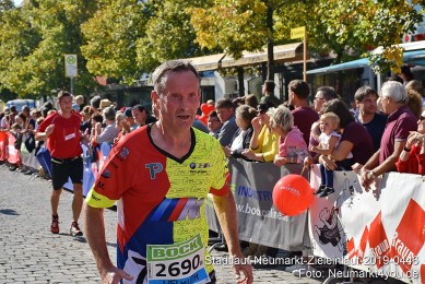 Stadtlauf-Neumarkt-Zieleinlauf-2019-0446