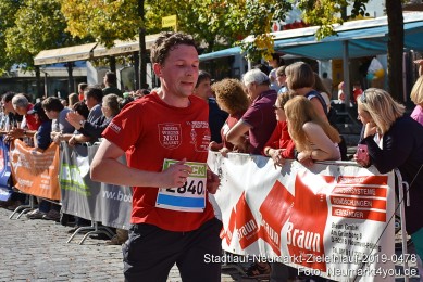 Stadtlauf-Neumarkt-Zieleinlauf-2019-0478