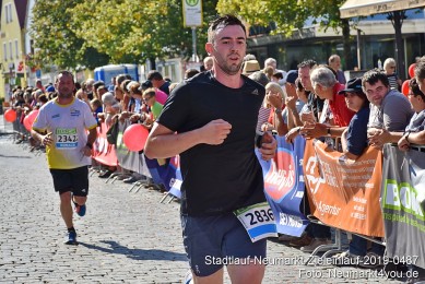 Stadtlauf-Neumarkt-Zieleinlauf-2019-0487