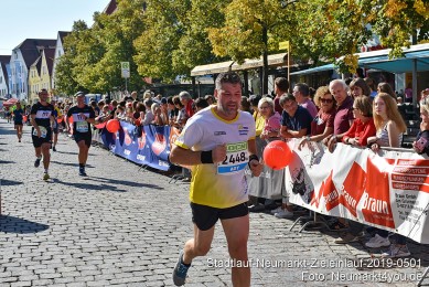 Stadtlauf-Neumarkt-Zieleinlauf-2019-0501