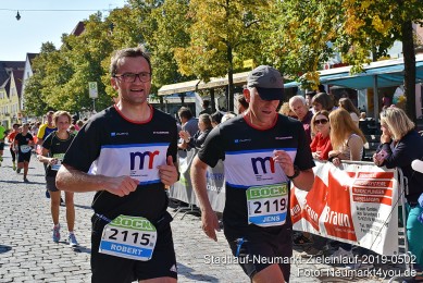 Stadtlauf-Neumarkt-Zieleinlauf-2019-0502