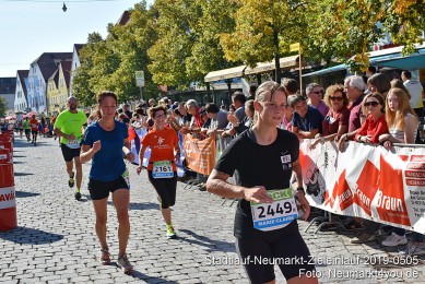 Stadtlauf-Neumarkt-Zieleinlauf-2019-0505
