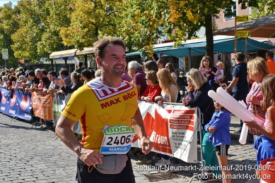 Stadtlauf-Neumarkt-Zieleinlauf-2019-0507