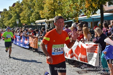 Stadtlauf-Neumarkt-Zieleinlauf-2019-0509