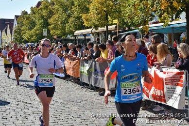 Stadtlauf-Neumarkt-Zieleinlauf-2019-0518