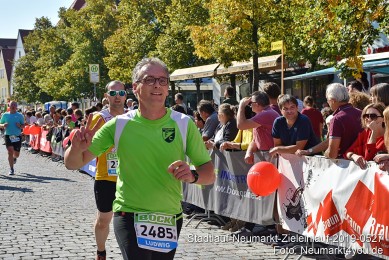 Stadtlauf-Neumarkt-Zieleinlauf-2019-0527