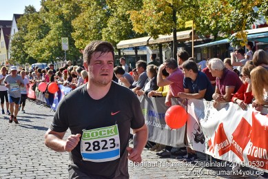 Stadtlauf-Neumarkt-Zieleinlauf-2019-0530