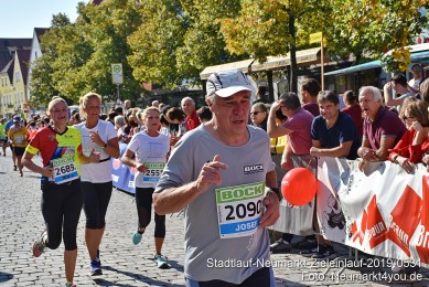 Stadtlauf-Neumarkt-Zieleinlauf-2019-0531