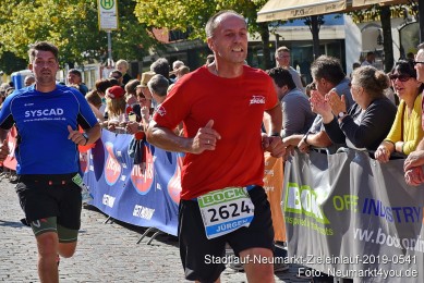 Stadtlauf-Neumarkt-Zieleinlauf-2019-0541