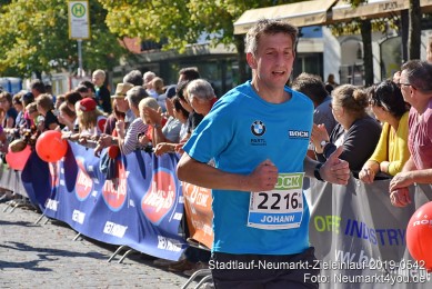 Stadtlauf-Neumarkt-Zieleinlauf-2019-0542